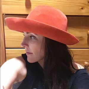 LAST CHANCE: Vintage Brim Hat